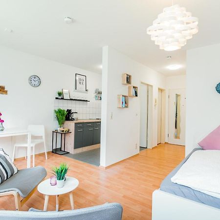 Helles Apartment in TOP-Lage mit Parkplatz Maagdenburg Buitenkant foto